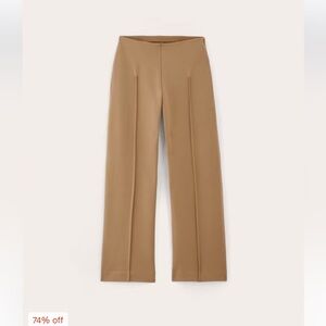 Everlane Women's Straight Leg The Dream Pant - Tan